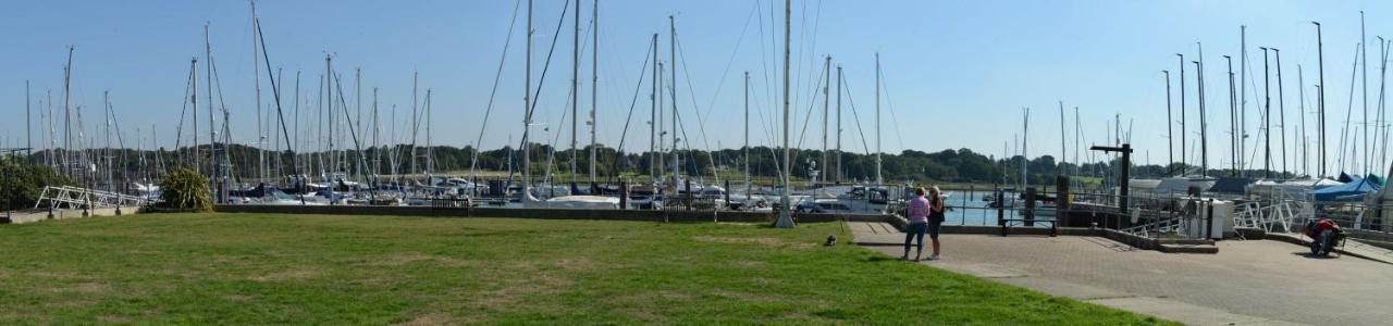 Riverside House Hamble-le-Rice Extérieur photo