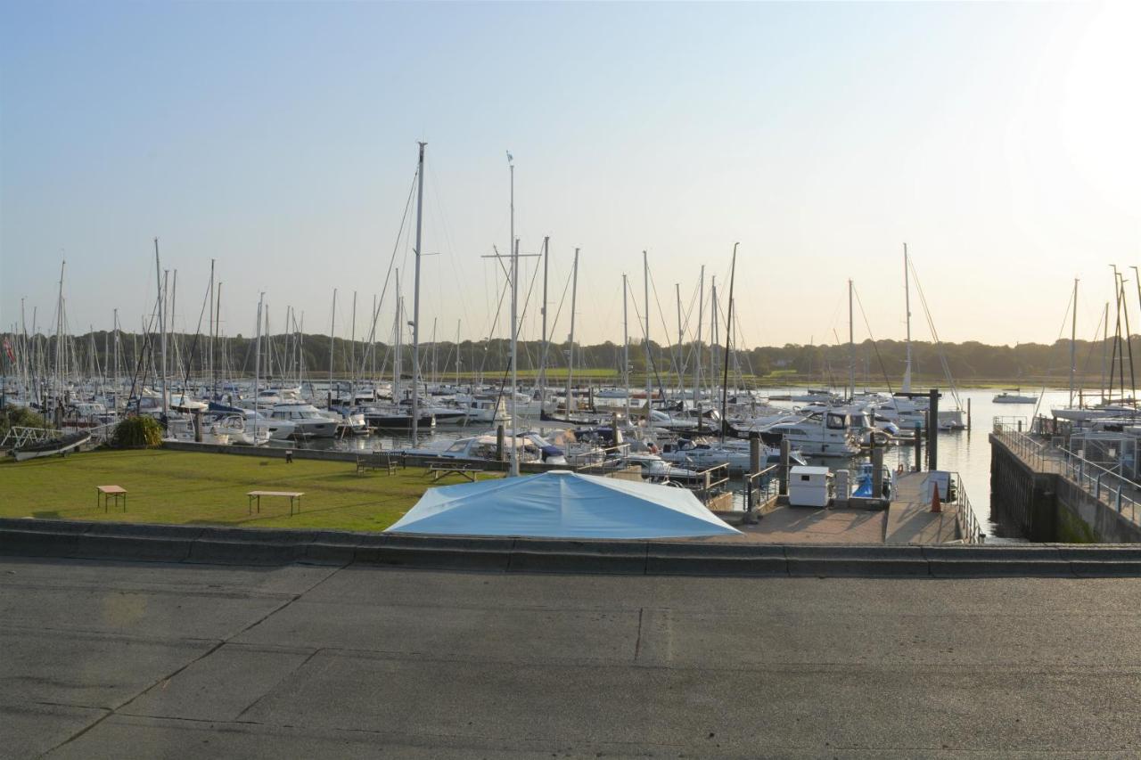 Riverside House Hamble-le-Rice Extérieur photo
